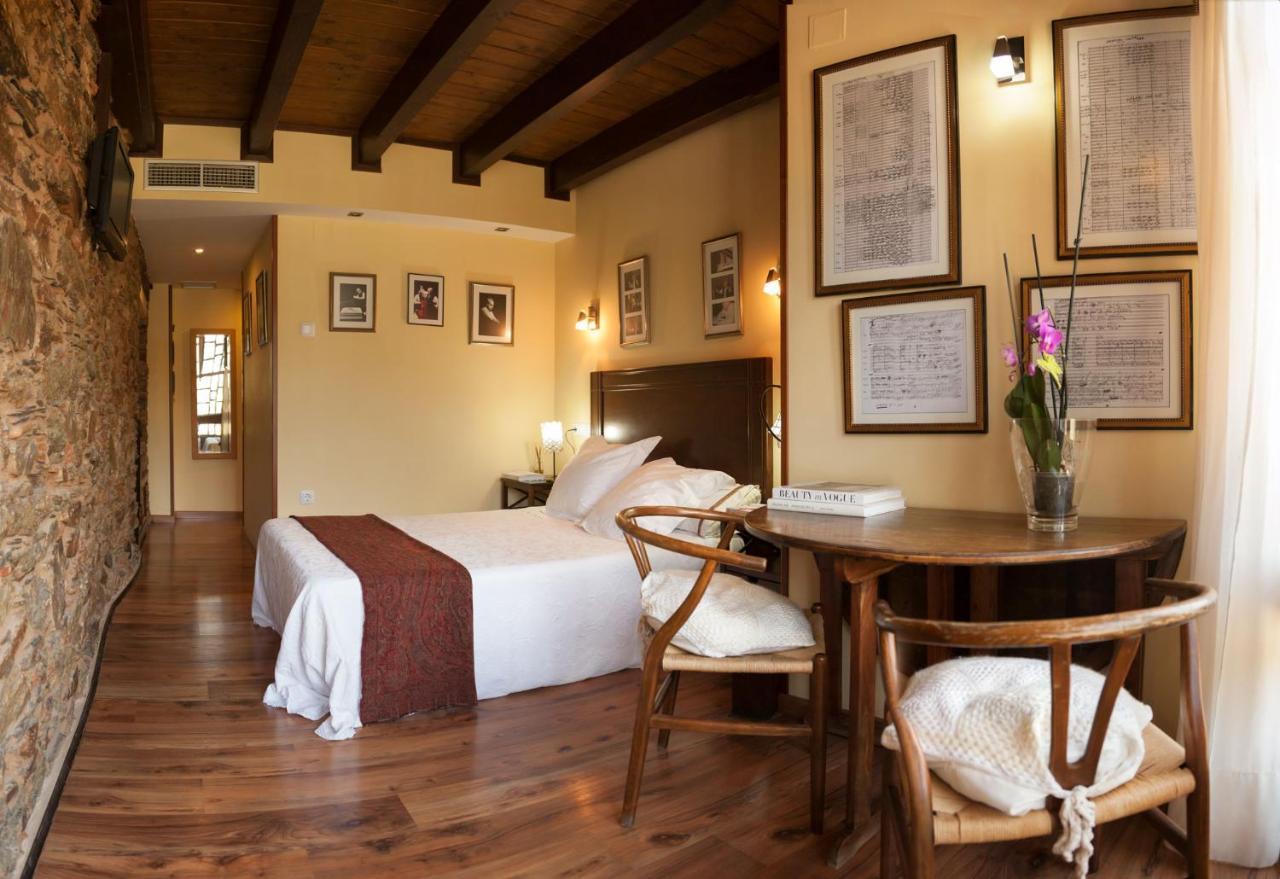 Micro-Hostal La Puerta Del Perdon Villafranca Del Bierzo Exterior foto