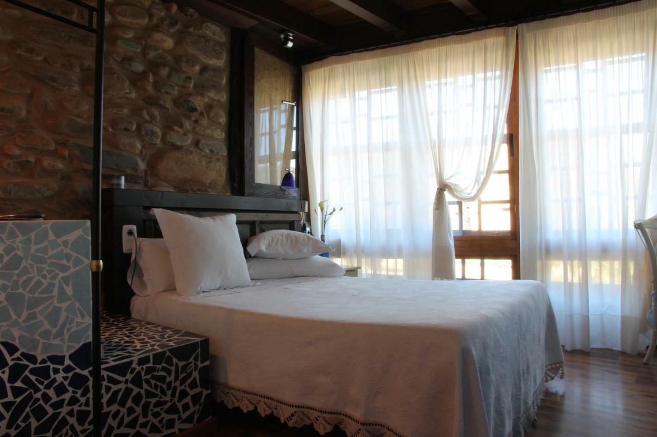 Micro-Hostal La Puerta Del Perdon Villafranca Del Bierzo Exterior foto