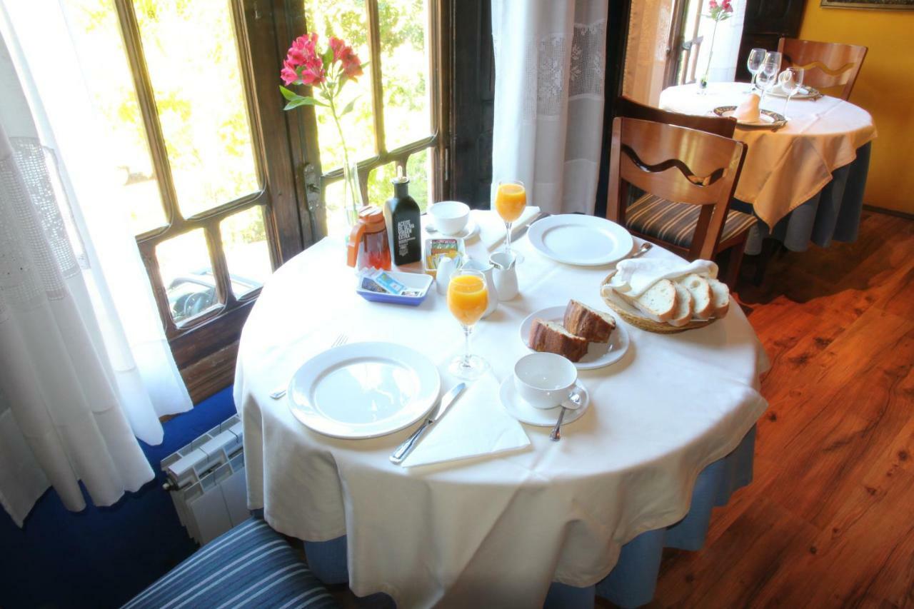 Micro-Hostal La Puerta Del Perdon Villafranca Del Bierzo Exterior foto