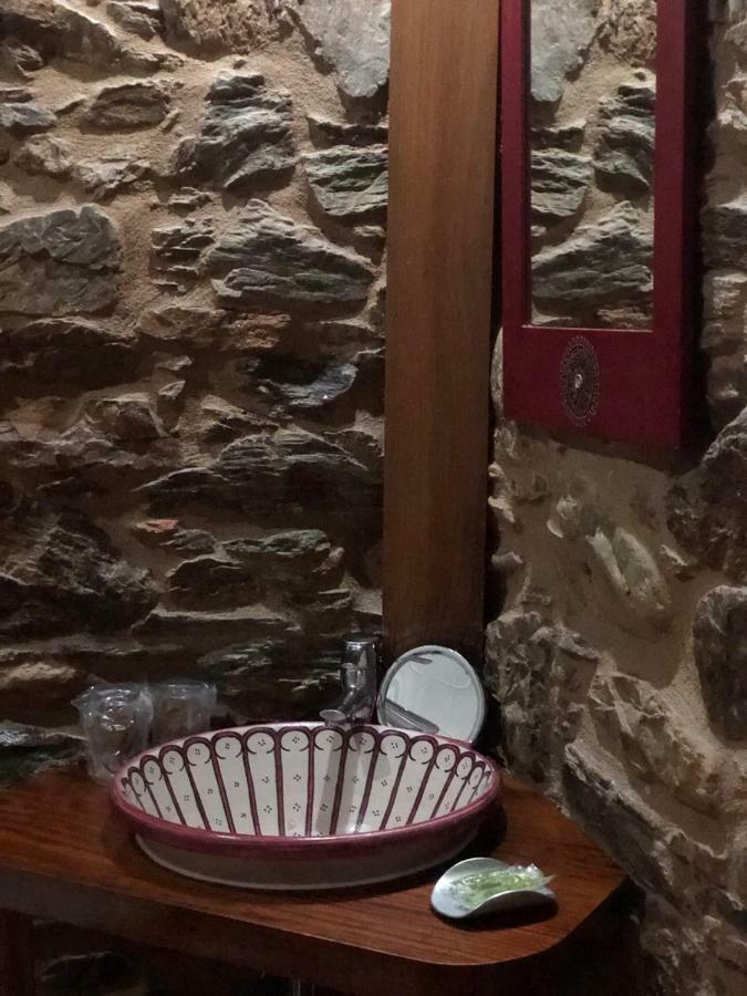Micro-Hostal La Puerta Del Perdon Villafranca Del Bierzo Exterior foto
